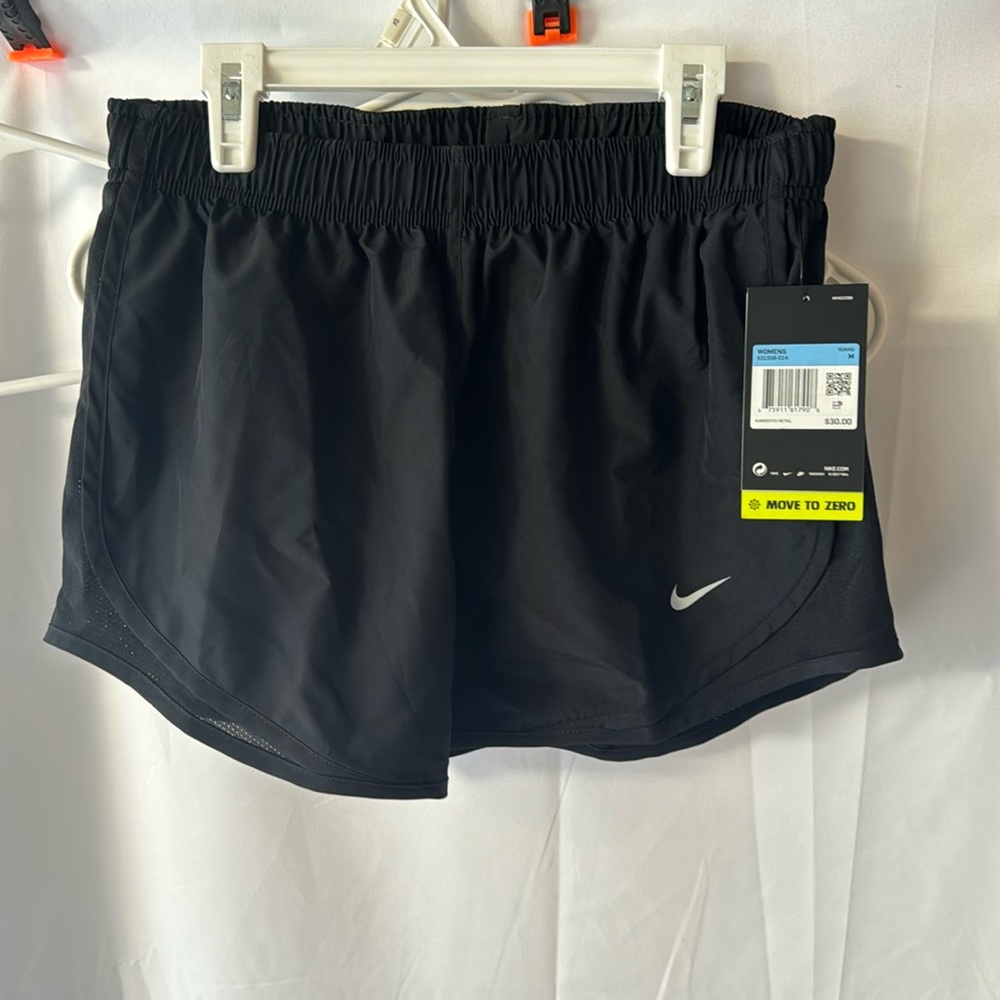 Nike shorts medium